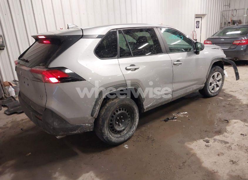 Photo 4 of 2022 Toyota Rav4 LE (VIN 2T3F1RFV1NC284970)