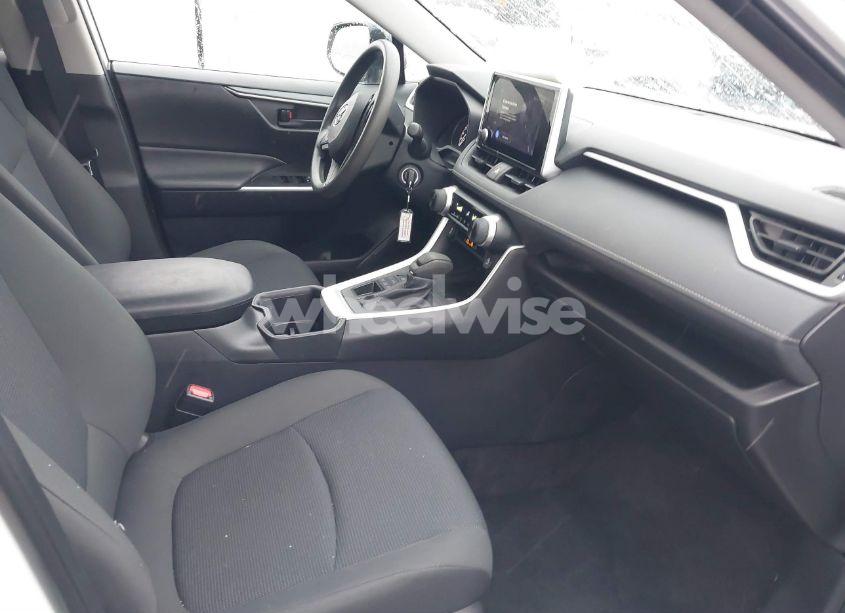 Photo 5 of 2024 Toyota Rav4 LE (VIN 2T3F1RFV1RW461201)