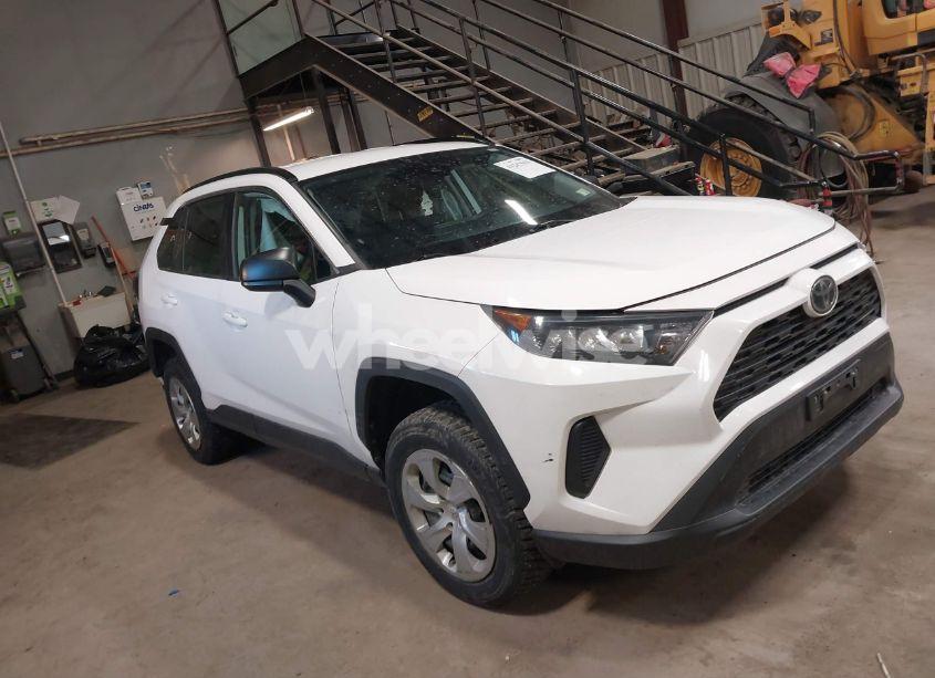 2019 Toyota Rav4 LE (VIN 2T3F1RFV2KC034150) main photo
