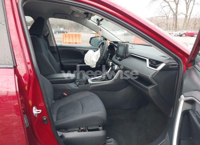 Photo 5 of 2019 Toyota Rav4 LE (VIN 2T3F1RFV2KW067891)