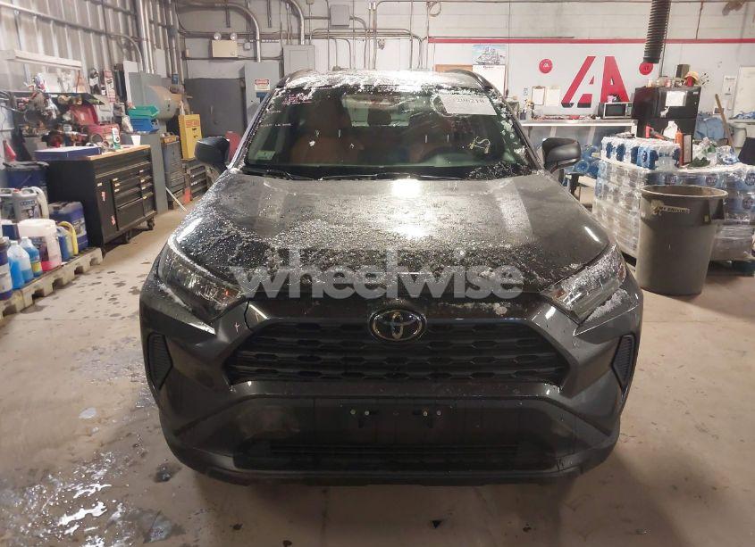 Photo 12 of 2020 Toyota Rav4 LE (VIN 2T3F1RFV2LW085535)