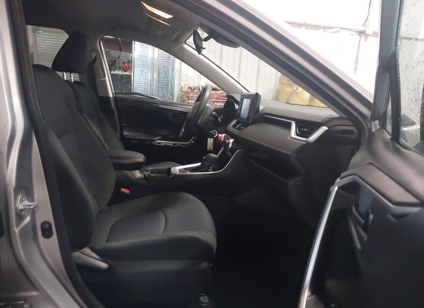 Photo 5 of 2021 Toyota Rav4 LE (VIN 2T3F1RFV2MC156297)