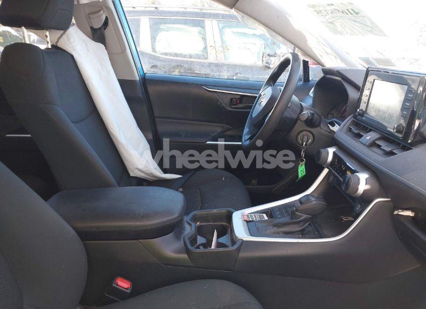 Photo 5 of 2021 Toyota Rav4 LE (VIN 2T3F1RFV2MW215301)