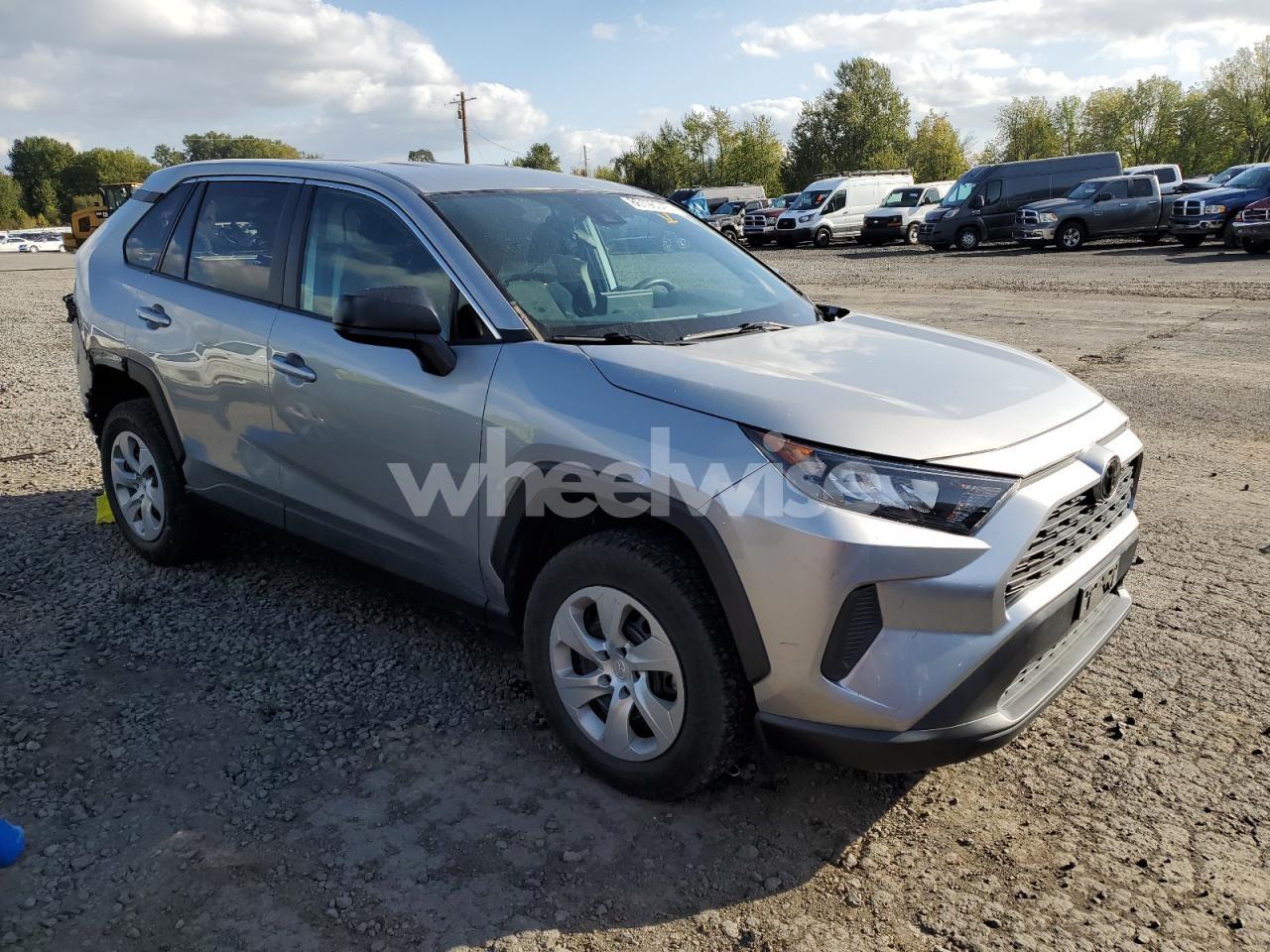 Photo 4 of 2019 TOYOTA RAV4 LE (VIN 2T3F1RFV3KC015008)