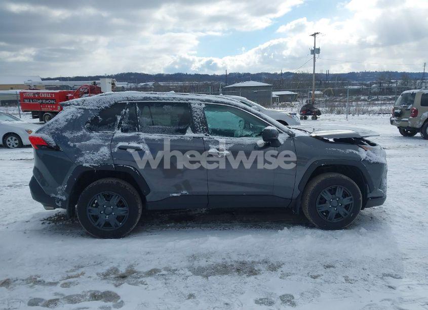 Photo 13 of 2019 Toyota Rav4 LE (VIN 2T3F1RFV3KC053905)