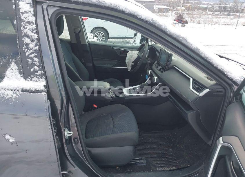 Photo 5 of 2019 Toyota Rav4 LE (VIN 2T3F1RFV3KC053905)