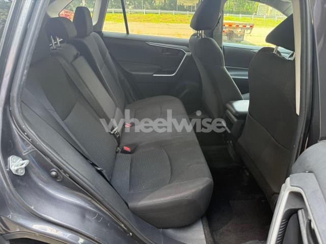 2019 TOYOTA RAV4 LE (VIN 2T3F1RFV3KW036293) main photo