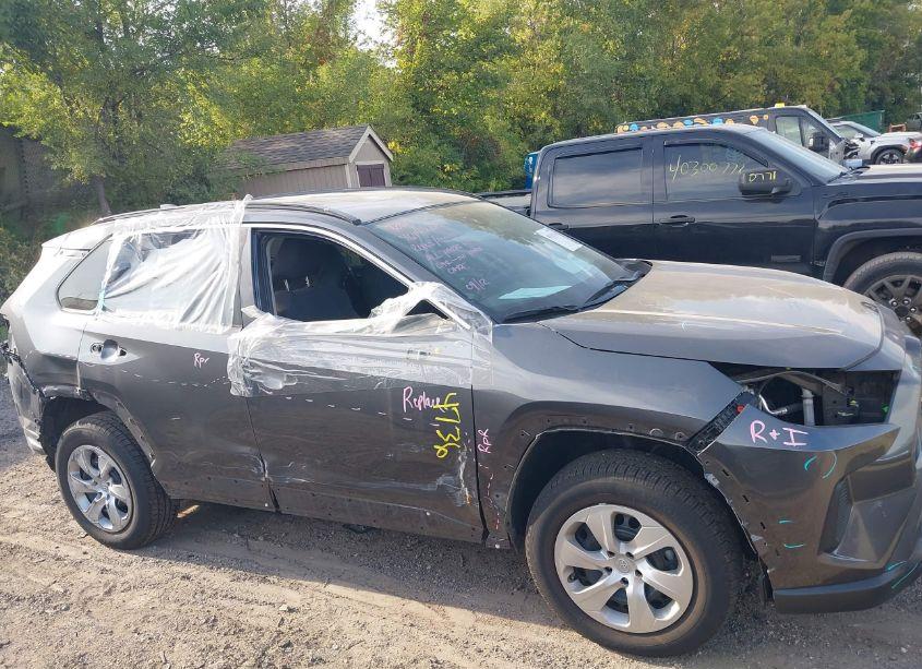 Photo 6 of 2020 Toyota Rav4 LE (VIN 2T3F1RFV3LC085383)