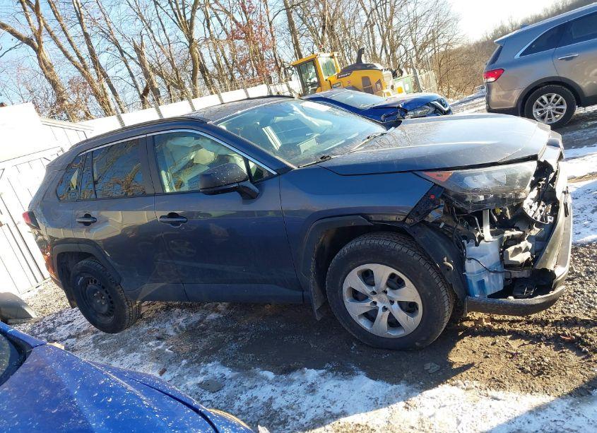 Photo 13 of 2020 Toyota Rav4 LE (VIN 2T3F1RFV3LC106703)