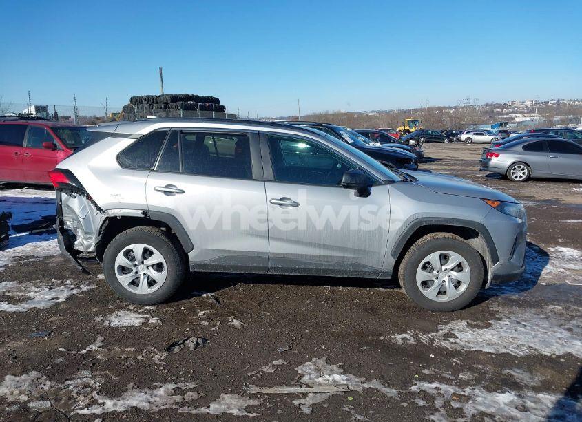Photo 14 of 2020 Toyota Rav4 LE (VIN 2T3F1RFV3LW086855)