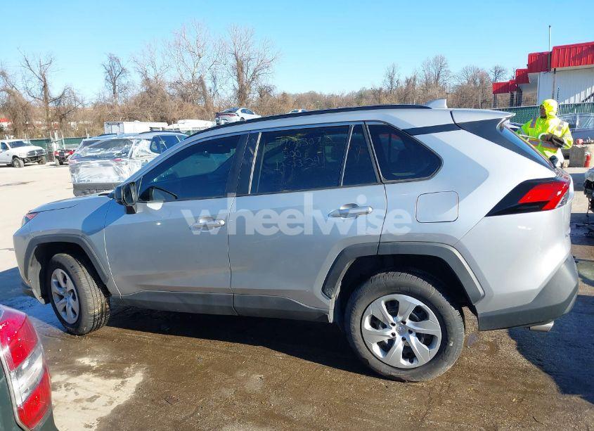 Photo 14 of 2020 Toyota Rav4 LE (VIN 2T3F1RFV3LW087116)