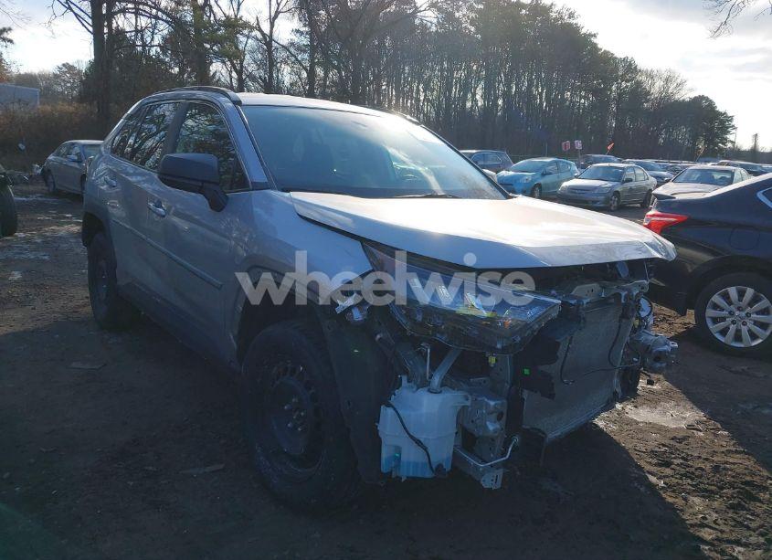 2020 Toyota Rav4 LE (VIN 2T3F1RFV3LW134726) main photo