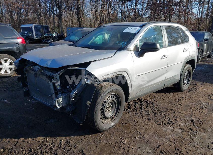Photo 2 of 2020 Toyota Rav4 LE (VIN 2T3F1RFV3LW134726)