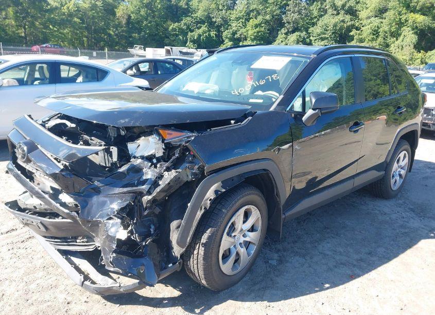 Photo 2 of 2021 Toyota Rav4 LE (VIN 2T3F1RFV3MC186747)