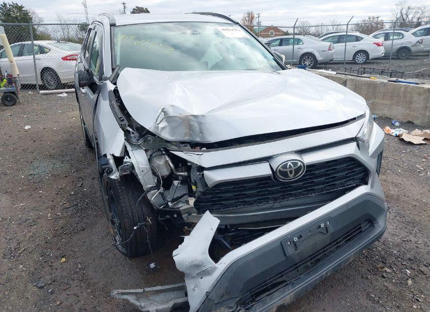 Photo 6 of 2021 Toyota Rav4 LE (VIN 2T3F1RFV3MC199143)