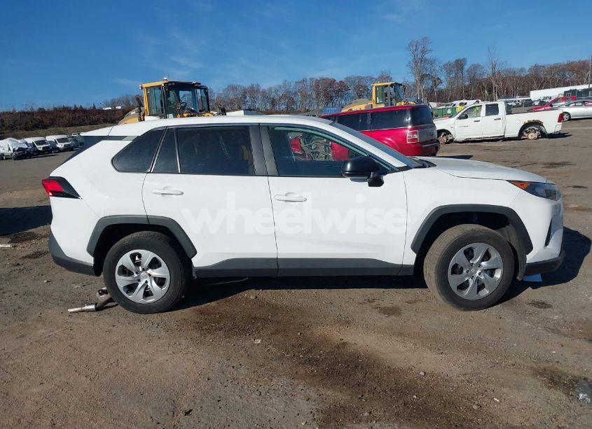 Photo 13 of 2022 Toyota Rav4 LE (VIN 2T3F1RFV3NW309852)