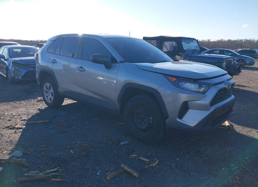 2022 Toyota Rav4 LE (VIN 2T3F1RFV3NW313710) main photo