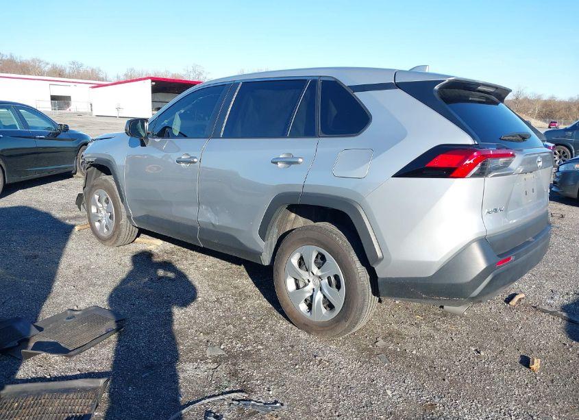 Photo 3 of 2022 Toyota Rav4 LE (VIN 2T3F1RFV3NW313710)