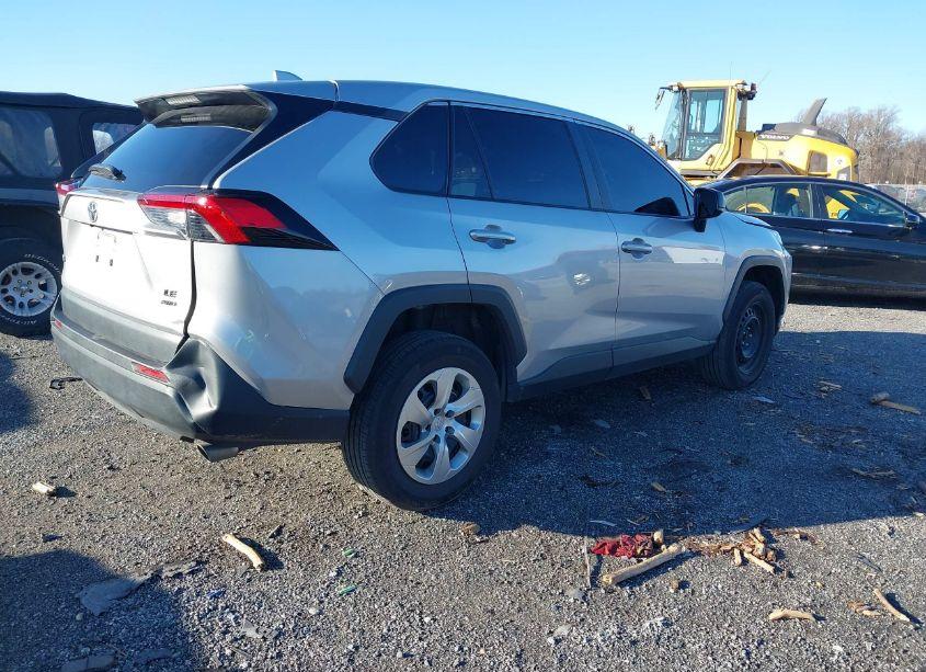 Photo 4 of 2022 Toyota Rav4 LE (VIN 2T3F1RFV3NW313710)