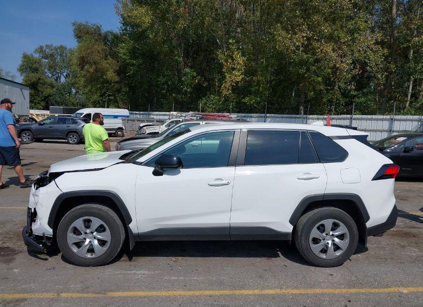 Photo 14 of 2022 Toyota Rav4 LE (VIN 2T3F1RFV3NW323511)