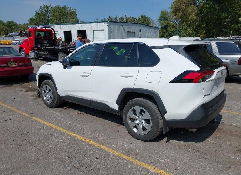 Photo 3 of 2022 Toyota Rav4 LE (VIN 2T3F1RFV3NW323511)