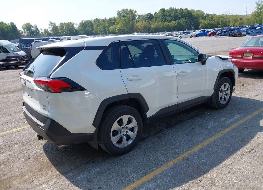 Photo 4 of 2022 Toyota Rav4 LE (VIN 2T3F1RFV3NW323511)