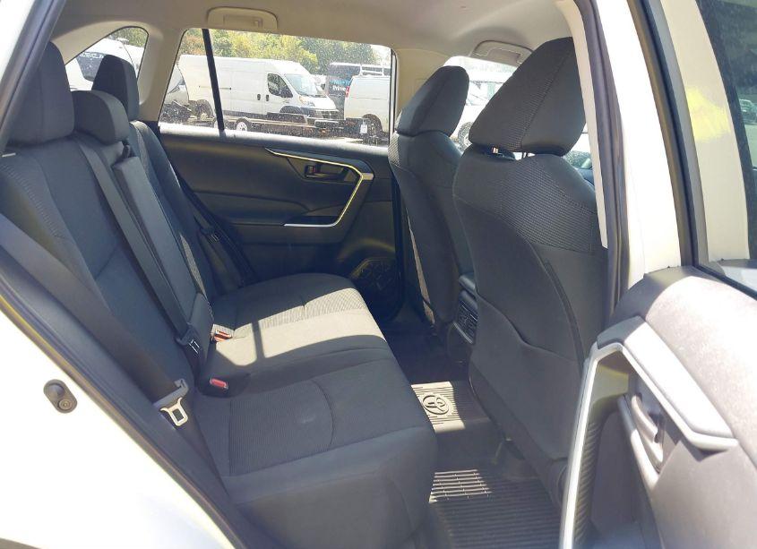 Photo 8 of 2022 Toyota Rav4 LE (VIN 2T3F1RFV3NW323511)