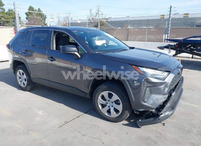 2024 Toyota Rav4 LE (VIN 2T3F1RFV3RC426998) main photo