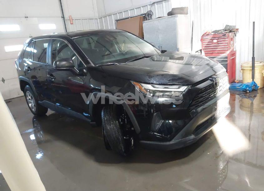 2024 Toyota Rav4 LE (VIN 2T3F1RFV3RW475326) main photo
