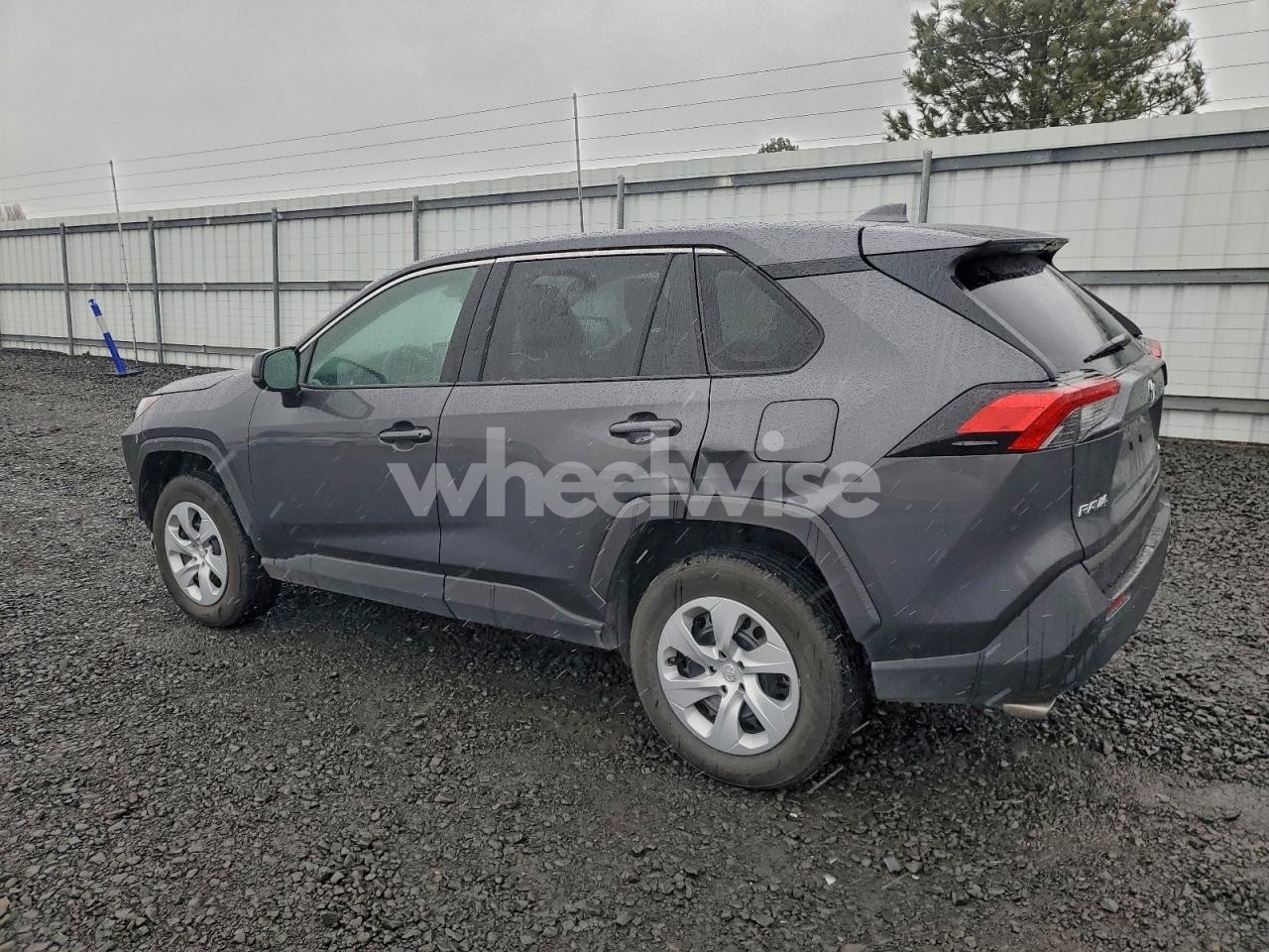 Photo 2 of 2025 TOYOTA RAV4 LE (VIN 2T3F1RFV3SW539113)