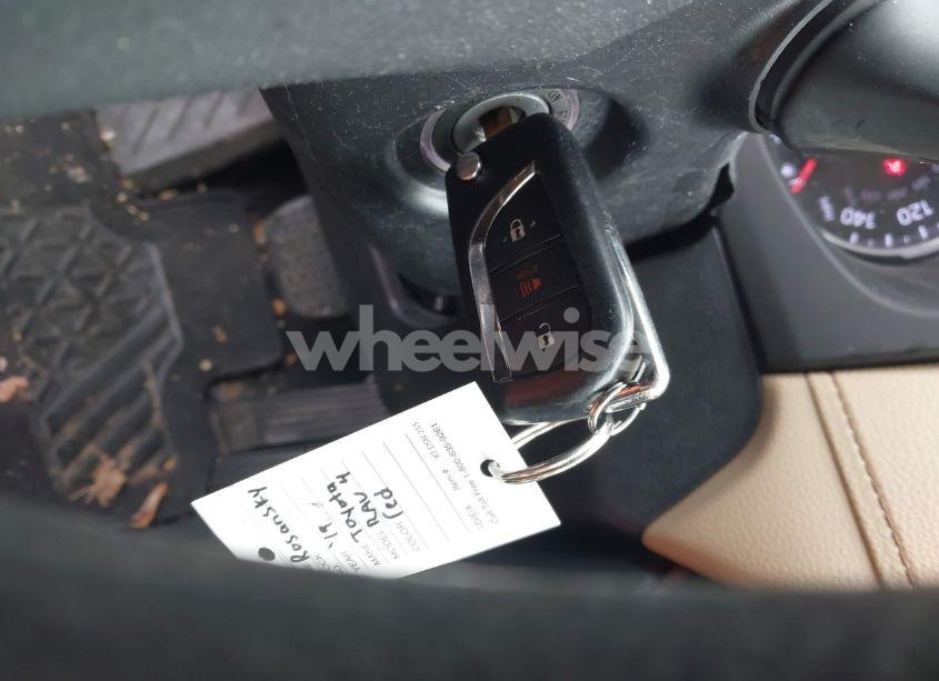 Photo 11 of 2019 Toyota Rav4 LE (VIN 2T3F1RFV4KC001618)