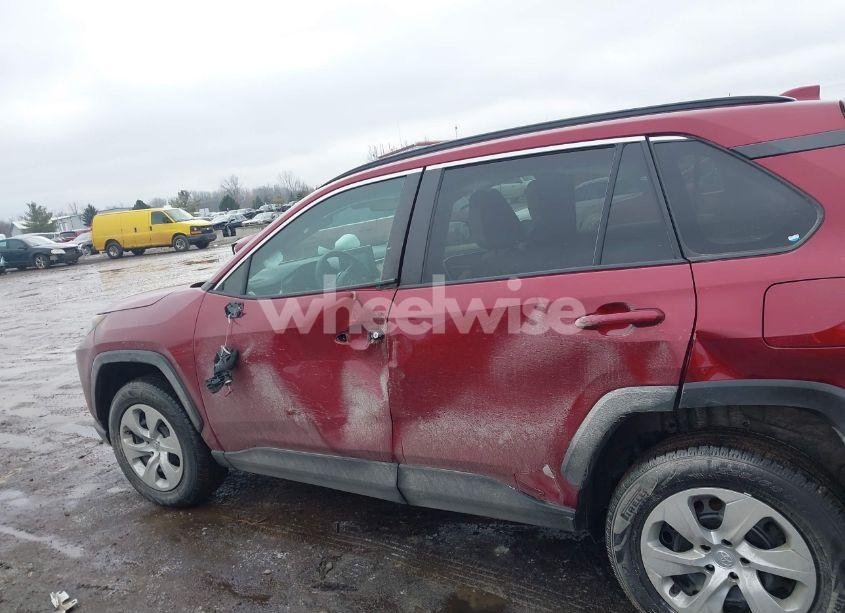 Photo 14 of 2019 Toyota Rav4 LE (VIN 2T3F1RFV4KC001618)