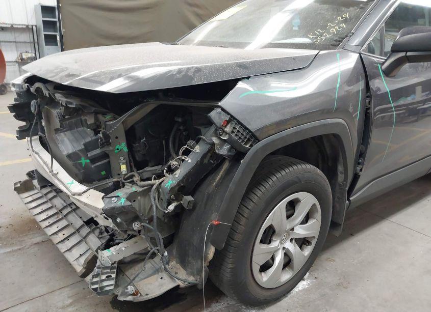 Photo 6 of 2019 Toyota Rav4 LE (VIN 2T3F1RFV4KW052924)