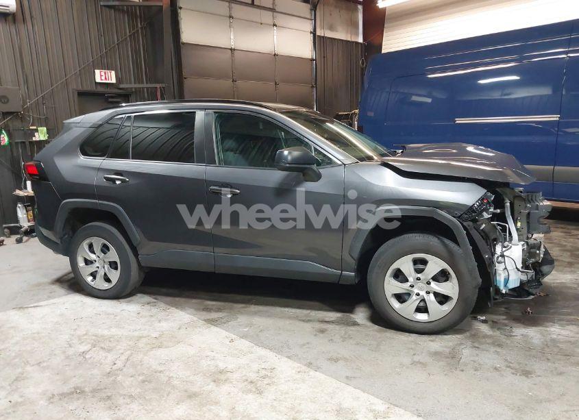 Photo 14 of 2019 Toyota Rav4 LE (VIN 2T3F1RFV4KW061414)