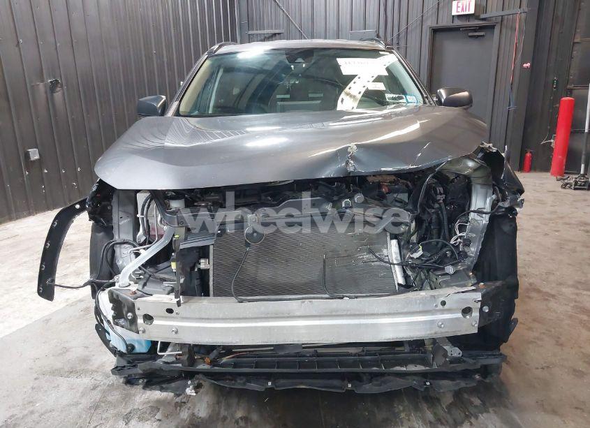 Photo 6 of 2019 Toyota Rav4 LE (VIN 2T3F1RFV4KW061414)