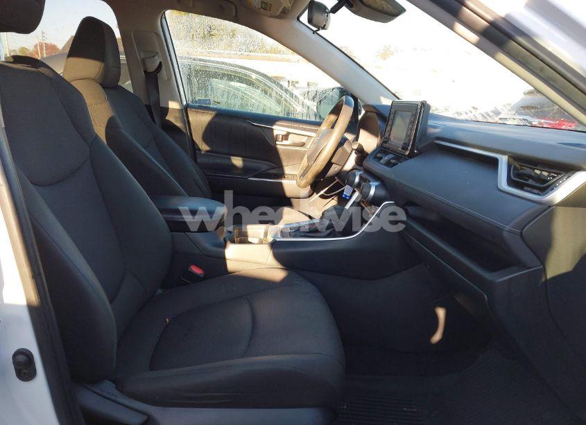 Photo 5 of 2020 Toyota Rav4 LE (VIN 2T3F1RFV4LW128546)