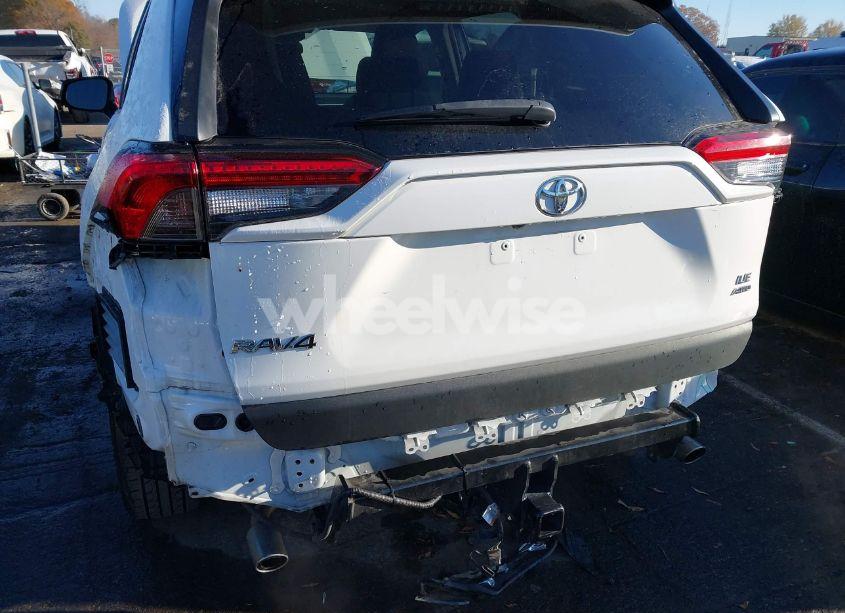 Photo 6 of 2020 Toyota Rav4 LE (VIN 2T3F1RFV4LW128546)