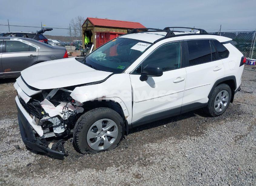 Photo 2 of 2021 Toyota Rav4 LE (VIN 2T3F1RFV4MC216967)