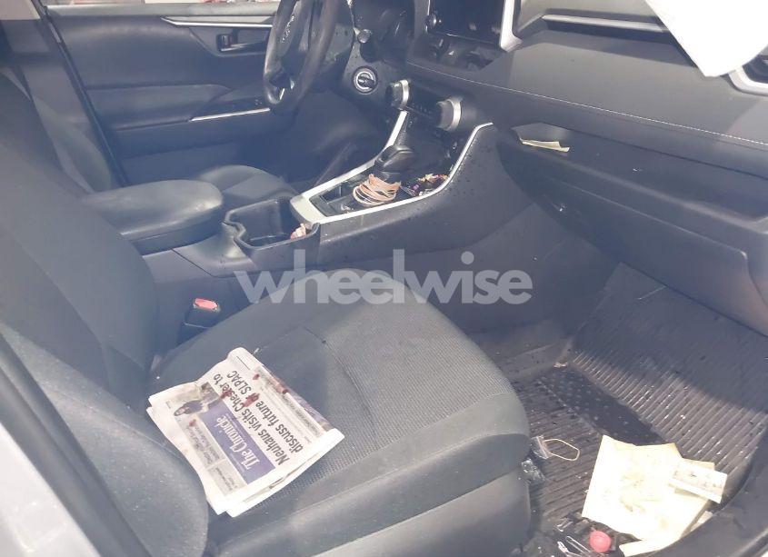 Photo 5 of 2024 Toyota Rav4 LE (VIN 2T3F1RFV4RC458441)