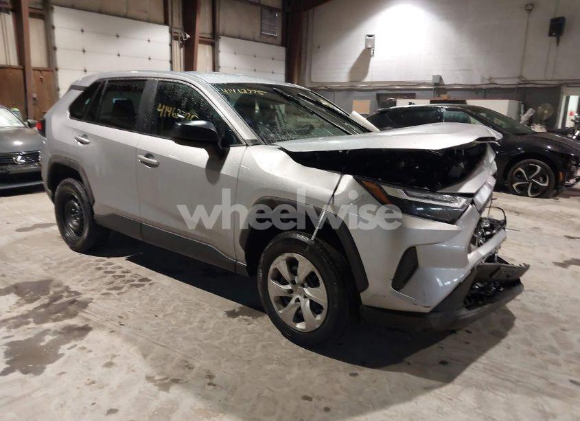 2024 Toyota Rav4 LE (VIN 2T3F1RFV4RC464868) main photo