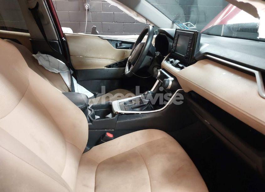 Photo 5 of 2019 Toyota Rav4 LE (VIN 2T3F1RFV5KC038175)