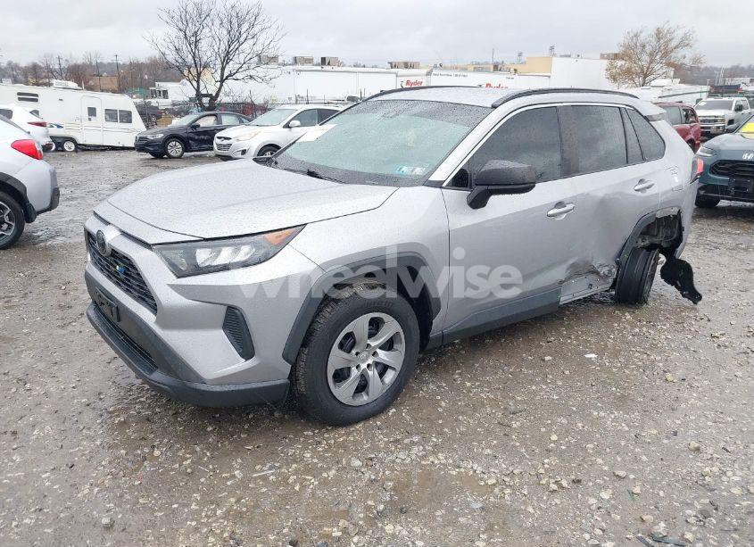 Photo 2 of 2020 Toyota Rav4 LE (VIN 2T3F1RFV5LC069301)
