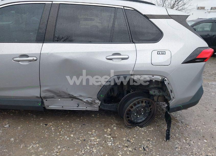 Photo 6 of 2020 Toyota Rav4 LE (VIN 2T3F1RFV5LC069301)