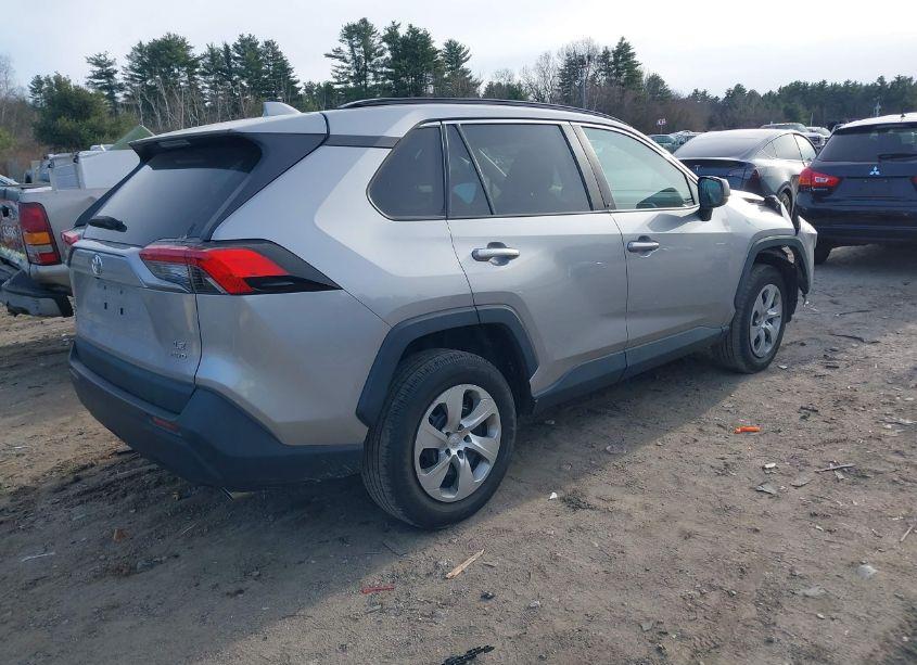 Photo 4 of 2020 Toyota Rav4 LE (VIN 2T3F1RFV5LC106136)