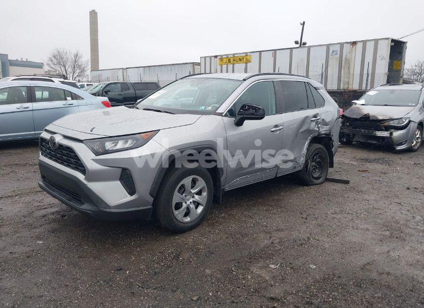 Photo 2 of 2021 Toyota Rav4 LE (VIN 2T3F1RFV5MC236211)