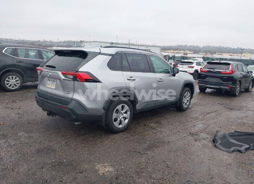 Photo 4 of 2021 Toyota Rav4 LE (VIN 2T3F1RFV5MC236211)