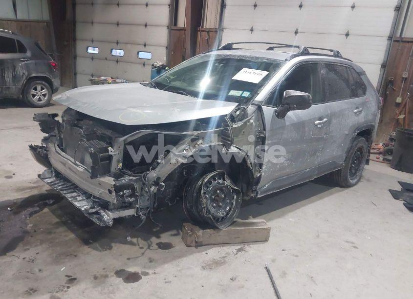 Photo 2 of 2021 Toyota Rav4 LE (VIN 2T3F1RFV5MW179426)