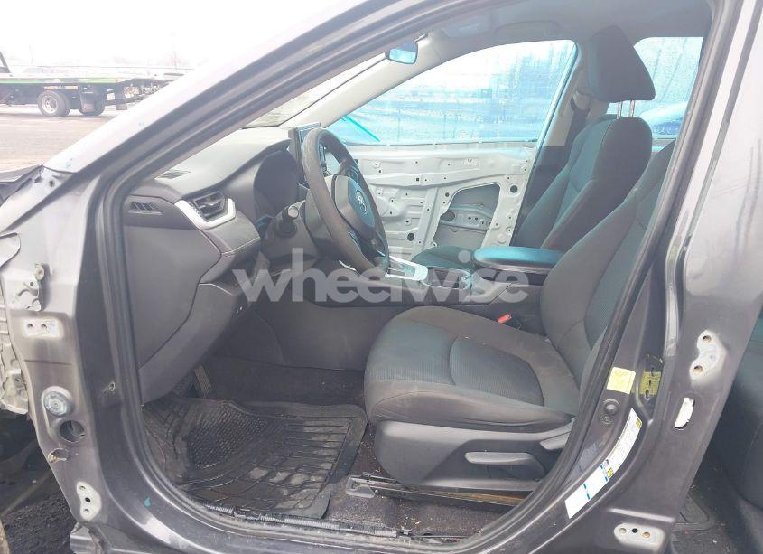 Photo 5 of 2021 Toyota Rav4 LE (VIN 2T3F1RFV5MW240810)