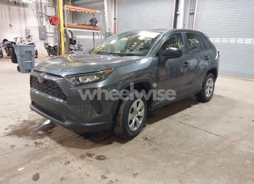 Photo 2 of 2022 Toyota Rav4 LE (VIN 2T3F1RFV5NC283238)