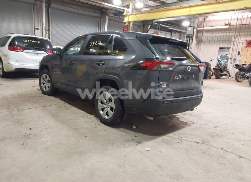 Photo 3 of 2022 Toyota Rav4 LE (VIN 2T3F1RFV5NC283238)